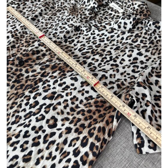 PacSun Womens Leopard Print Button-Up Shirt Blouse M Rayon - Picture 7 of 9